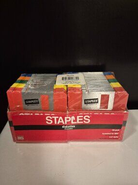 STAPLES 50/PACK 3.5 in 1.44MB MULTI-COLORED FLOPPY DISKETTES (year 2000)